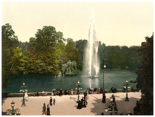 Fountain in the Kurpark, Wiesbaden, Hesse-Nassau, Germany 0400-4409