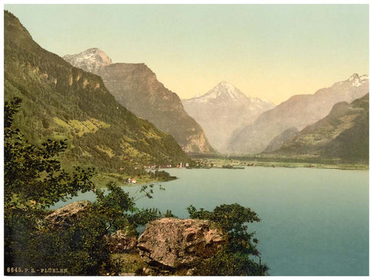 Fluelen, general view, Lake Lucerne, Switzerland 0400-5019