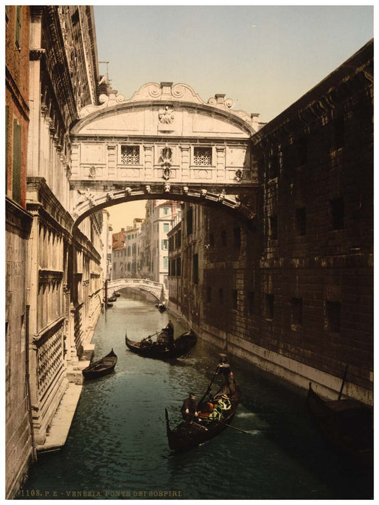 The Bridge of Sighs, Venice, Italy 0400-5561