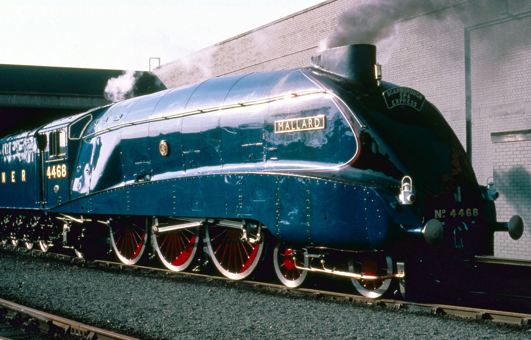 Mallard' 4-6-2 Steam Locomotive, No 4468 0001-3274