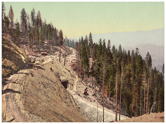 Loop and tunnels, Siskiyou Mountains, California 0400-2095