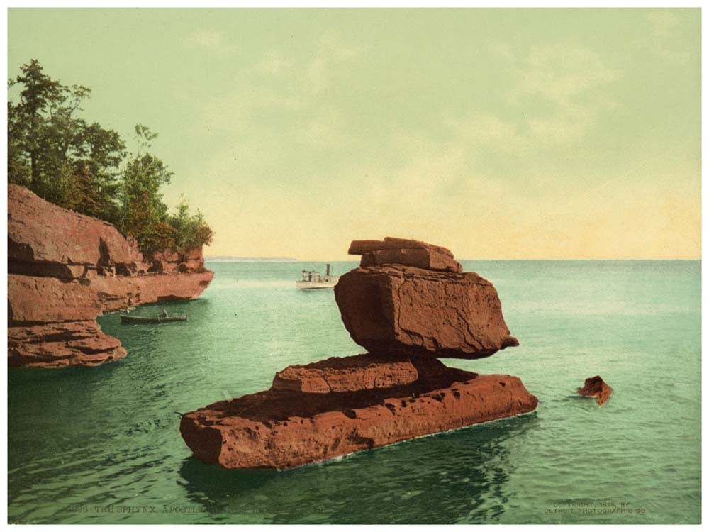 The Sphinx, Apostle Island, Lake Superior 0400-2339
