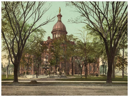 Court house, Milwaukee 0400-2400