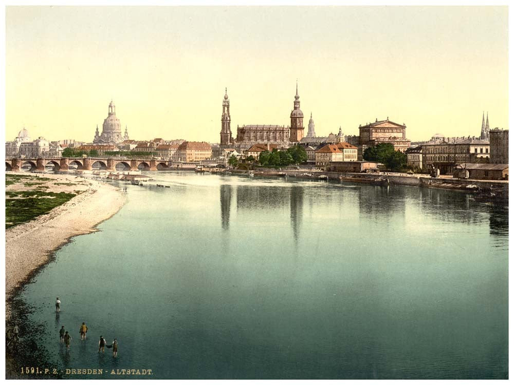 Altstadt, Dresden, seen from the Marienbrucke, Saxony, Germany 0400-3543