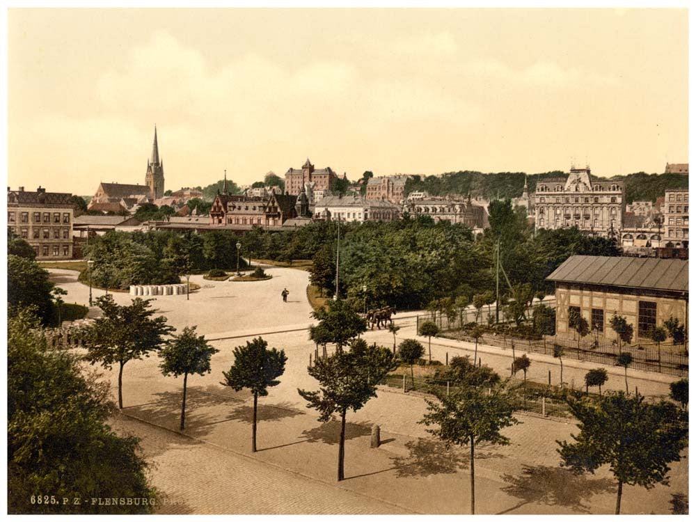 The promenade, Flensburg, Schleswig-Holstein, Germany 0400-3612