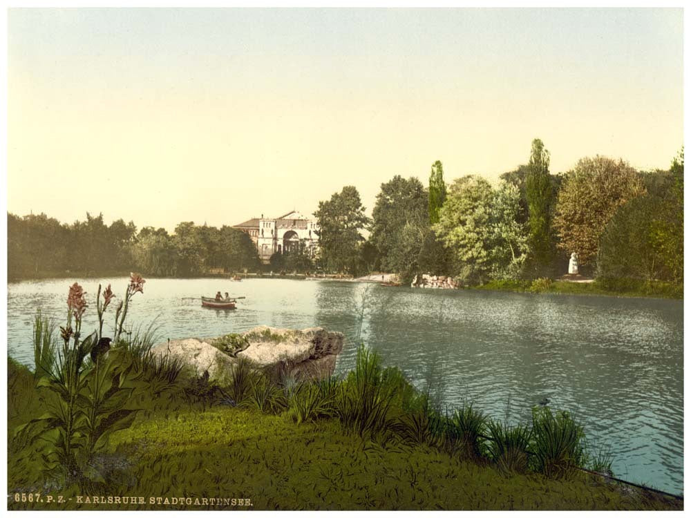 Lake in public garden, Karlsruhe, Baden, Germany 0400-3927