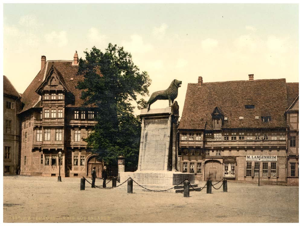 Column of the Lion, Braunschweig, Germany 0400-4276