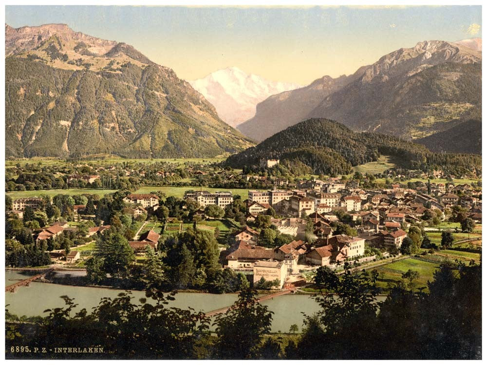 Interlaken, and the Jungfrau, general view, Bernese Oberland, Switzerland 0400-4847