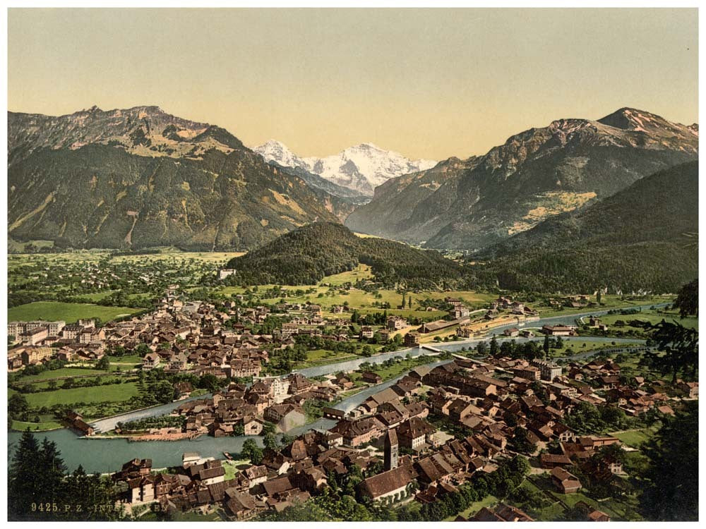 Interlaken, from the Heimwehfluh, towards the Harder, Bernese Oberland, Switzerland 0400-4850