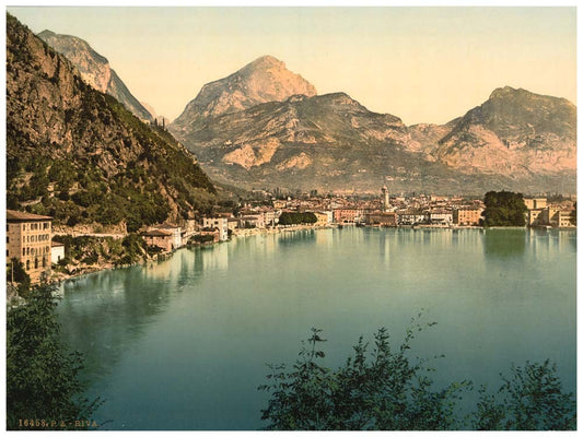 General view, Riva, Lake Garda, Italy 0400-5409