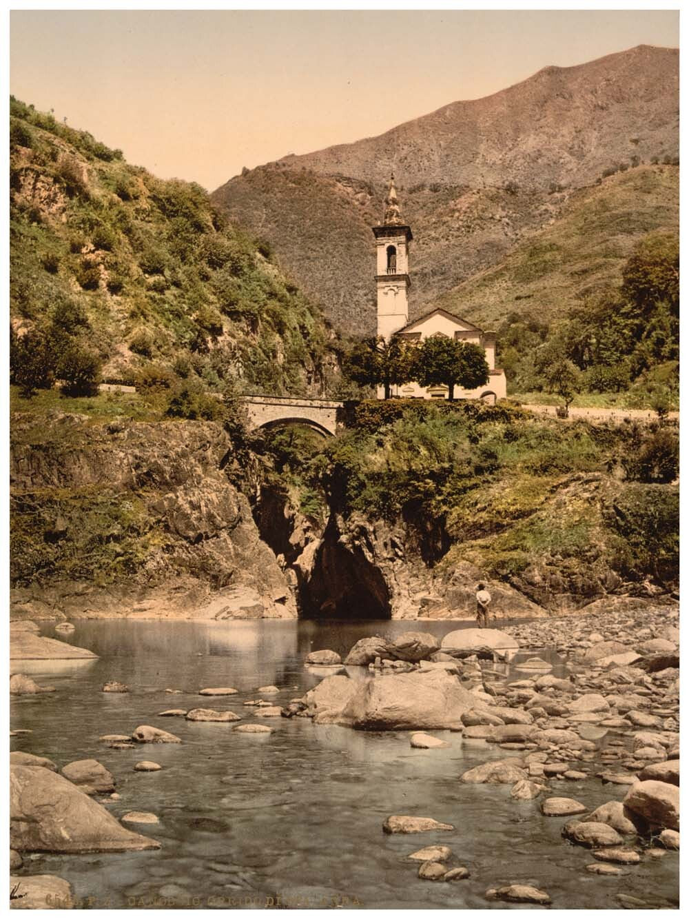 Cannobio, Lake Maggiore, Italy 0400-5448