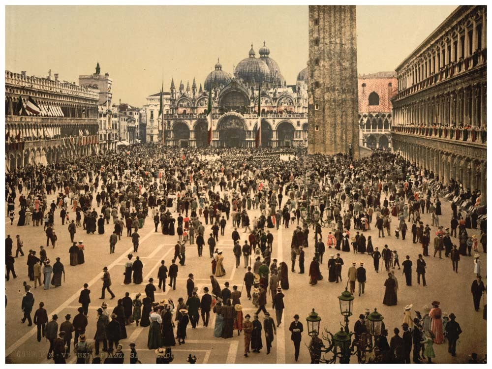 Concert in St. Mark's Place, Venice, Italy 0400-5574